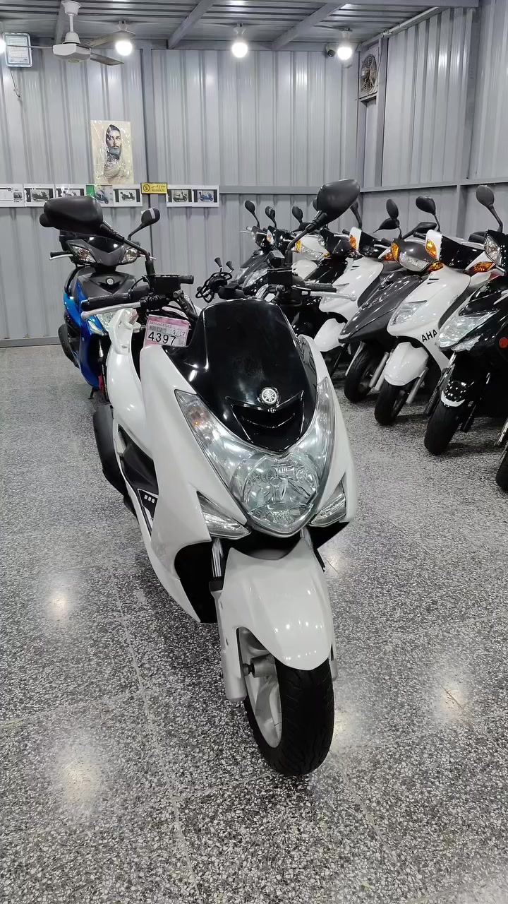 سلام عليكم... 
اخوان اتصل فقط....
البيع نقد والاقساط 
ماستر كارد الرافدين فقط👉
مواضف ومنتسب فقط👉
استقطاع الكتروني بدون مقدمة
دراجات بحالة الوكالة (كارتون)
شغلي رمبة فقط👍🇯🇵
***********☎️
***********☎️
بغداد المشتل 👉 نهاية شارع المطبك قرب الكنيسه 
يوجد لدينا توصل لكافة المحافظات 🇮🇶 # #..
