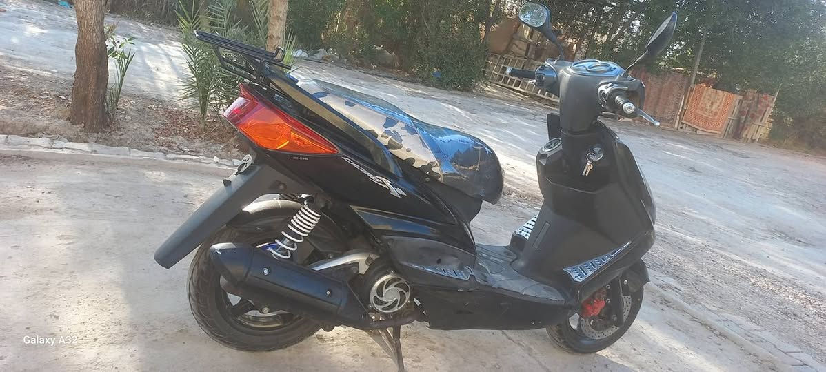 السلام عليكم ورحمه الله وبركاته عندنا دراجه سكنس فحل دراجه جديده رامبو دراجه كل شيء ما ناقصها جديده وانا متوازي واريد ابيع الدراجه خير من ا الله الدراجه وانا منزلها رامبو السعر مليون و200


**إذا كنت صاحب هذا الإعلان وتريد حذفه لأي سبب، رجاءا أرسل رسالة إلى الدعم الفني**