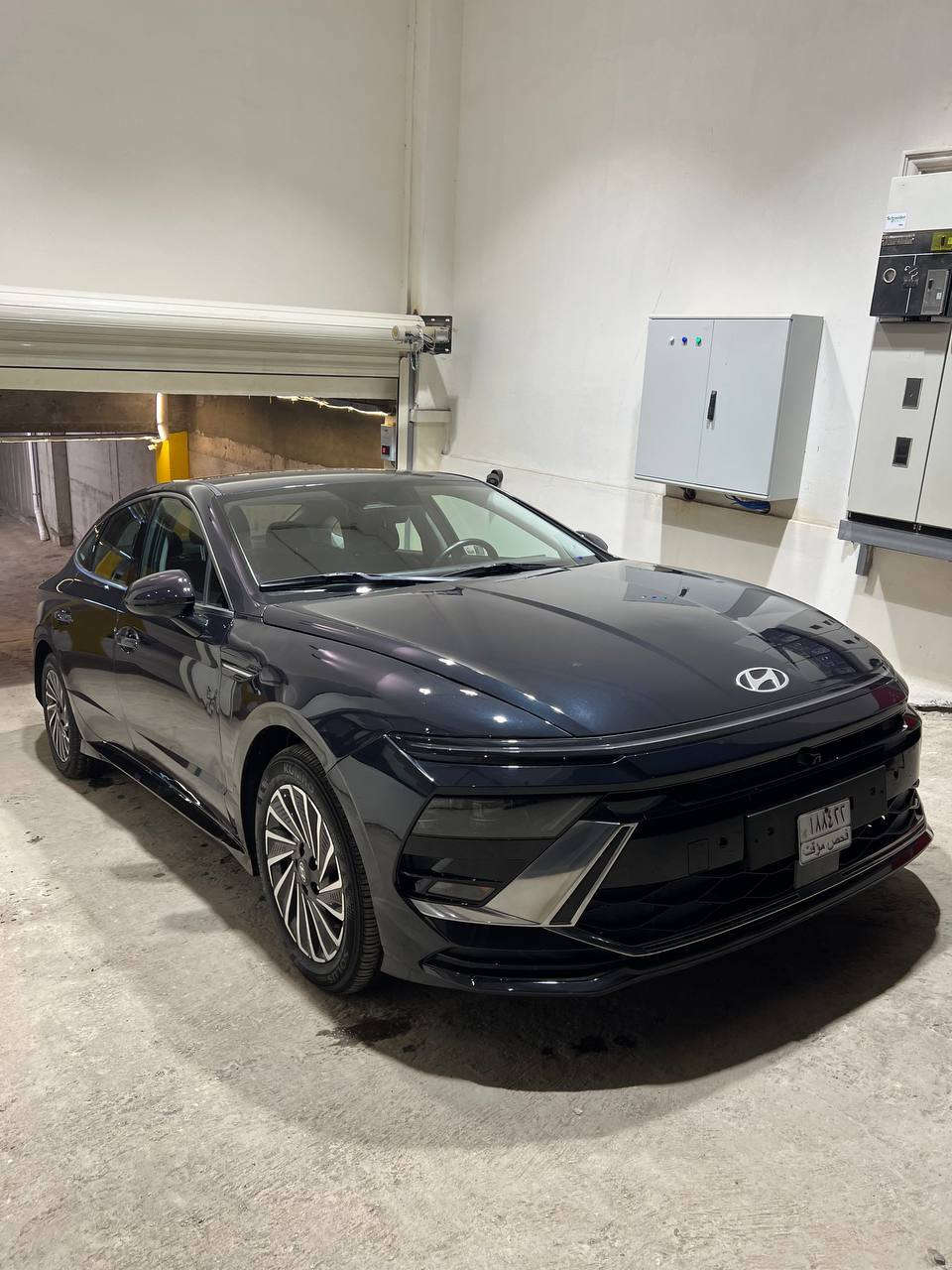 Sonata hybrid 2025
السلام عليكم 
سوناتا هايبرد ٢٠٢٥ 
مواصفات Sel
مكينة ٢٠٠٠ دوش
ماشية ٣٥ الف ميل 
صبغ قطعتين جاملغ و بنيد 
السيارة مرقمة بغداد و جاهزة 
المكان بغداد / حي الجامعة
للاستفسار 
***********
