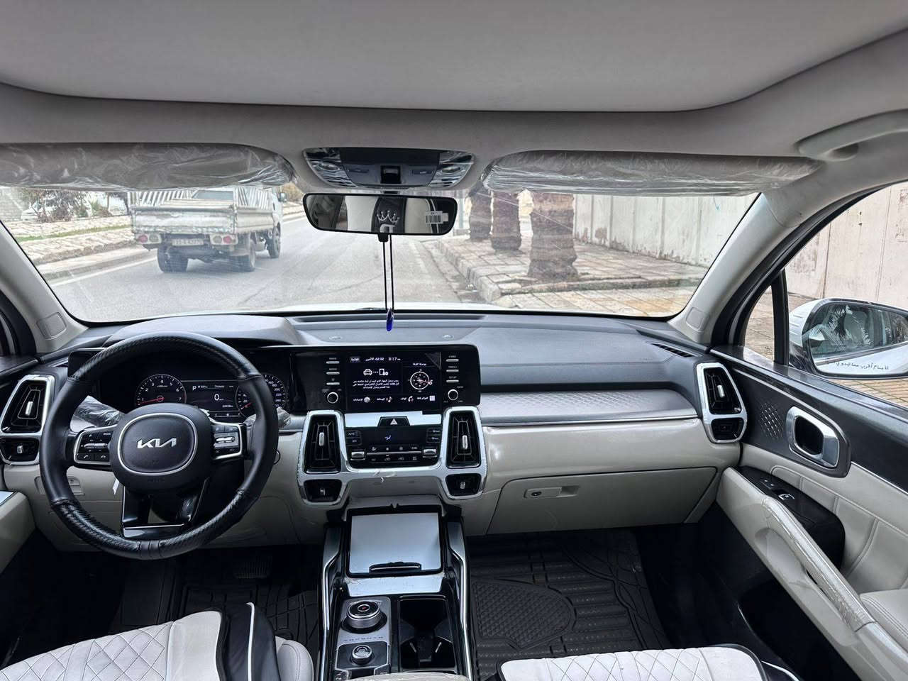 سورنتو ٢٢
خليجي 
 كفاله عامه 
ماشيه ٦٩
محرك ٦
راكب ٧ 
رقم اربيل 
فول مواصفات 
سعر ٢٨٥ بيها مجال 
***********
