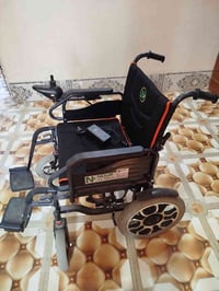 عربانه شحن معوقين للبيع عربانه نضيفه ومرتبه والاتصال عل هاذه الرقم 078...