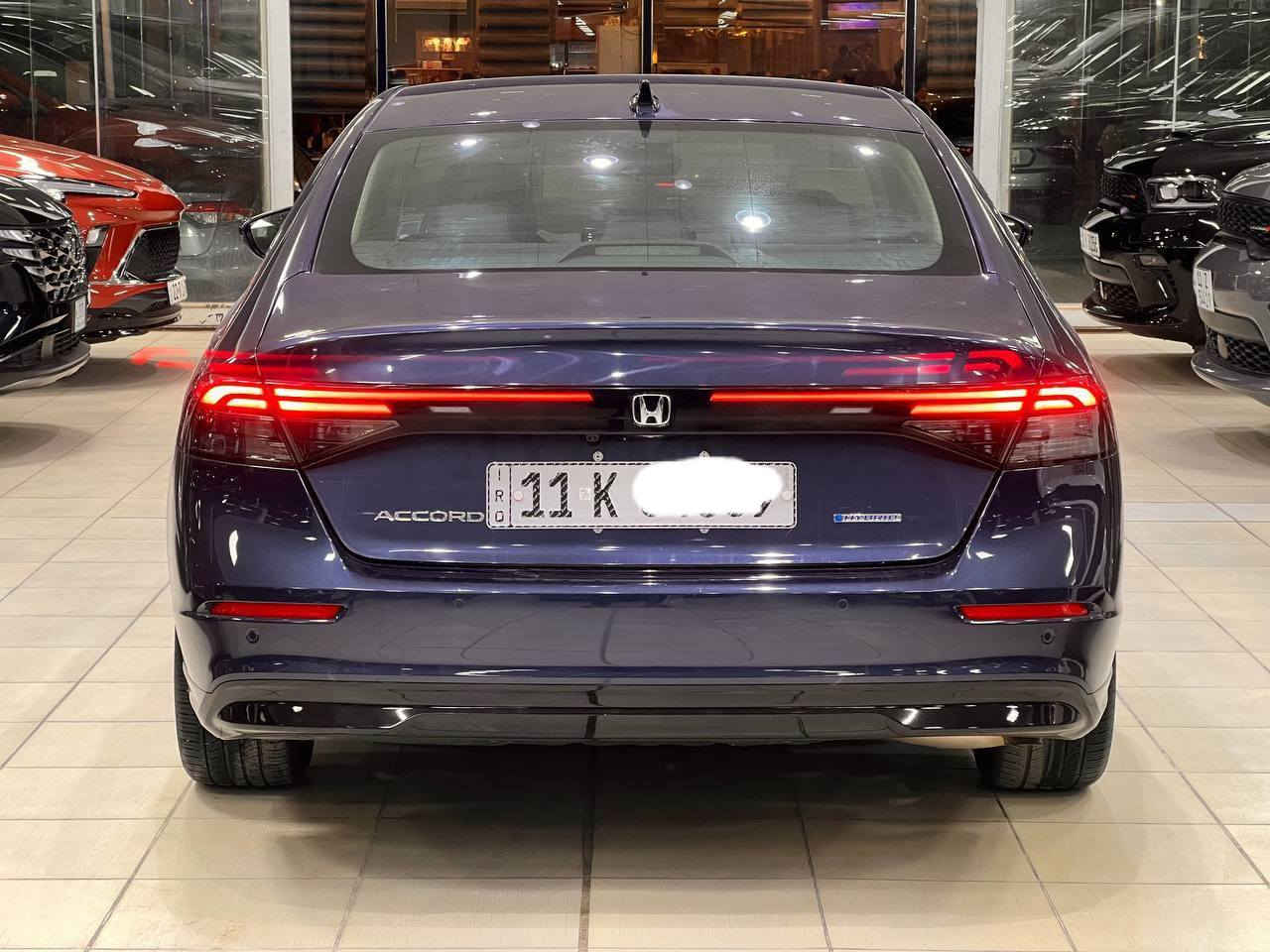 السلام عليكم سيارة هوندا ياباني اصلي فخمة فئة EXL هايبرد 2024 فول مواصفات ضرر خفيف جدا صورها بامريكا مرفقة . للتواصل واتساب *********** رقمها بغداد دولي مكان السيارة نجف
