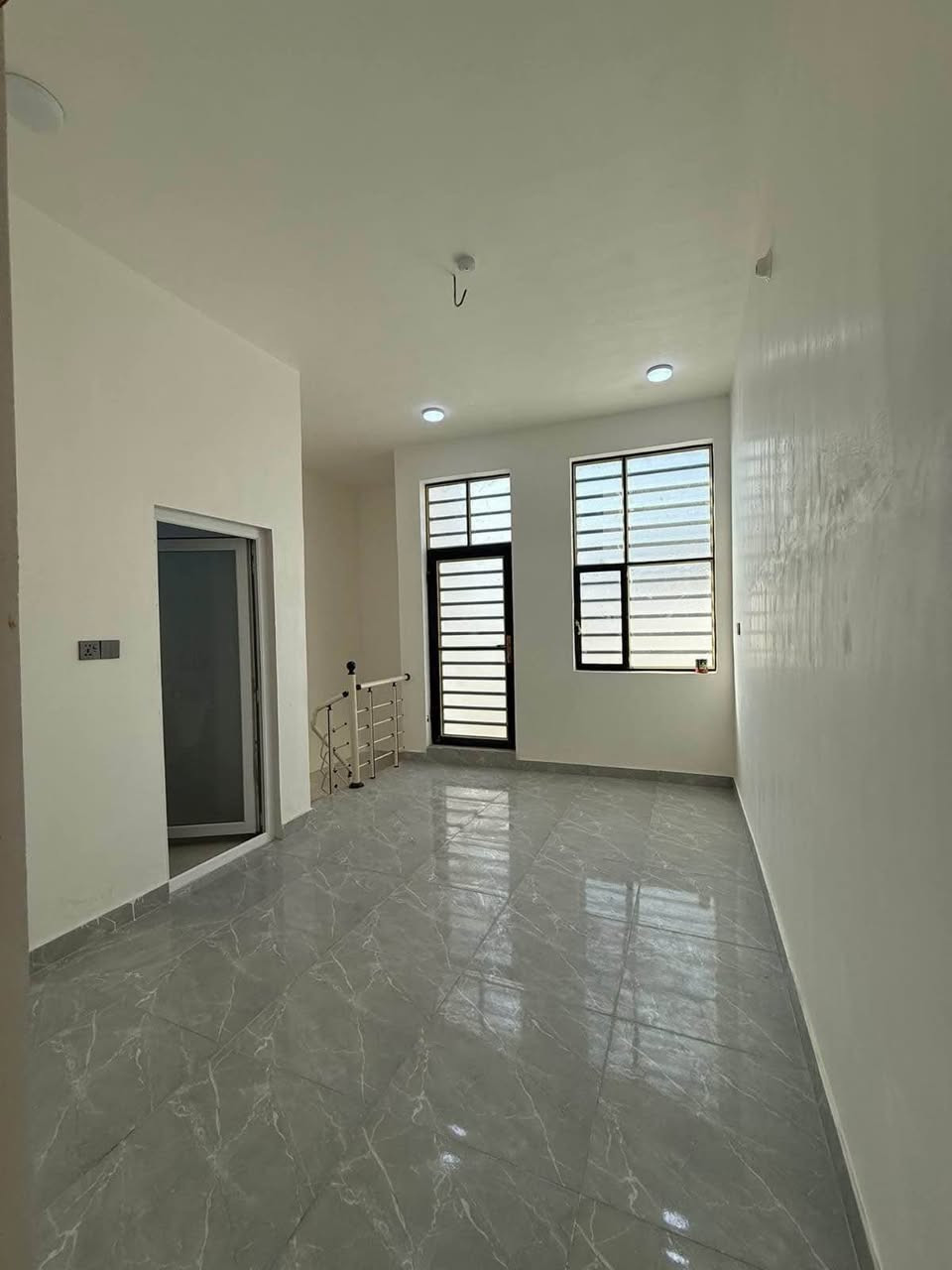 دار للبيع في حي السلام النجف الأشرف 
المساحة ٥٠م طابقين بناء حديث درجه اولى
موقع مميز شارع ١٥ خلف مدينه العاب النجف 

للاستفسار مراجعة مكتب الدر او إلاتصال ع الأرقام المذكورة 
*********** 

#نستقبل_عروظكم_العقارية_في_كافة_احياء_النجف_الاشرف_اهلاً_وسهلاً #followersreelsfypシ゚viralシfypシ゚viralシalシ
