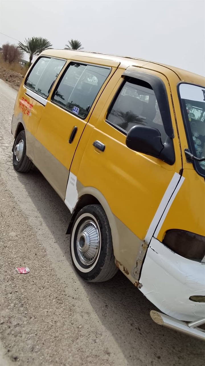 سلام عليكم سياره بريجو للبيع انطيك محرك واكسن وكير نضيفات محرك 3000
تايرات جدد سياره كبل للشارع شغل شواصي نضيفه بس الكدام معمر اليمنه السياره شوفت عيونكم *********** موديل 97
وتساب فقط
