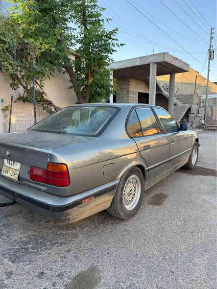 سلاوي خواتان ليبت  مؤديل 1991 هةموو گياني بةشةرت سةنةوةي ساليكة بةسةر جوة تةحويل براوة خرامة بةشةرت دةعميكي دواي هةية نوكي جةمل خةكةي گرتوة هةوزو شتي نةگرتوة شايةني باسكردن هةر نية پيشي كةپسة گيرو مةكينةي سفرة 525 ي ئادية دو جام كارباية سلايتة تةقةو رةقةي نية هةموو گياني بةشةرت جركةو گةلاية ببرة مةسروفيً نية سةيارةكة هين مالي خؤمةو هةموو شتيكم نوسيوة سةري خؤت و منيش مةيةشينة موشتةريت تيل كة لةگةل ريزم ژم *********** سحري 55 ماعمةلة شمشمل
