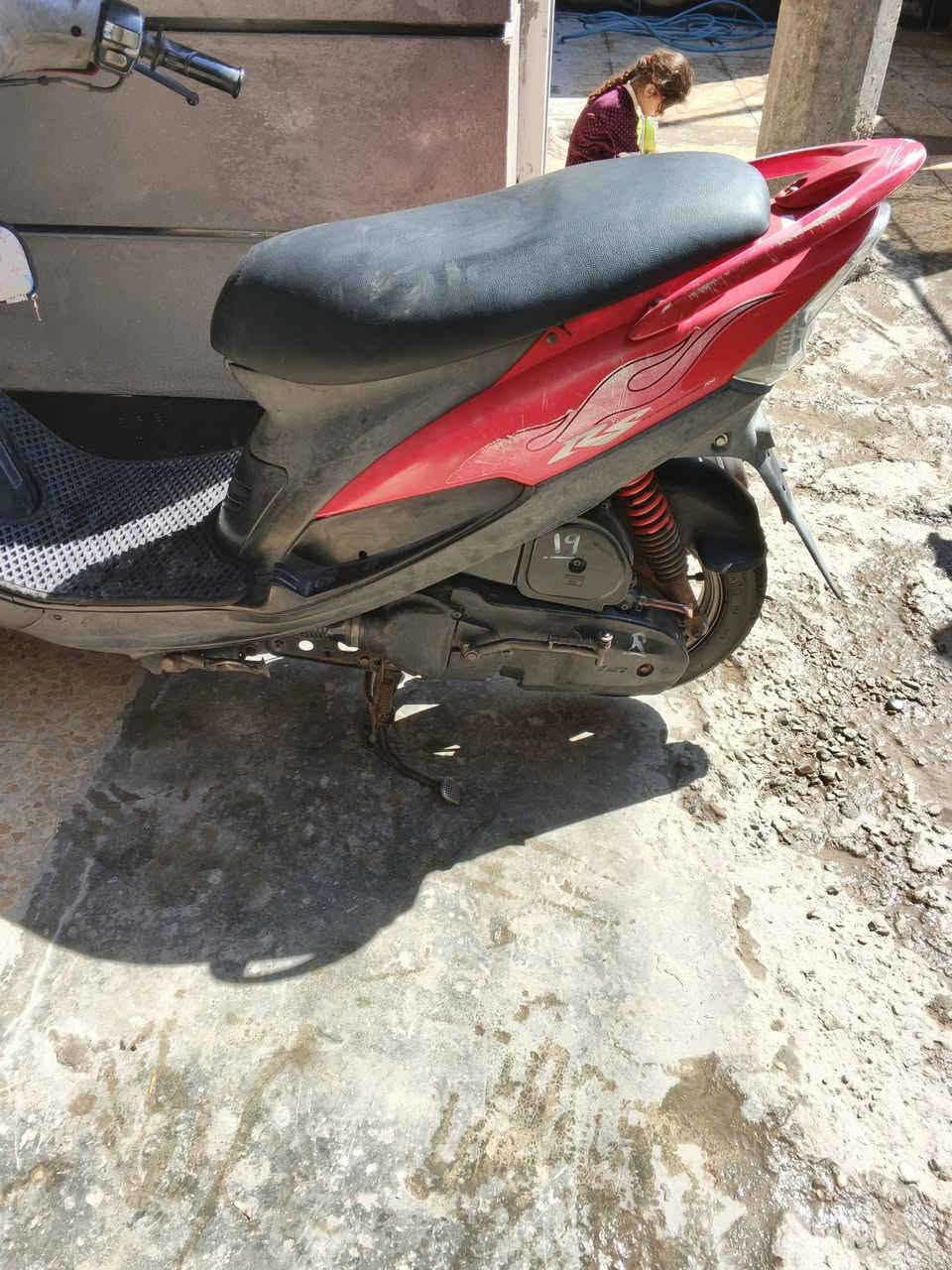 عدلة للبيع دراجة بلادية كلها وختم واحد وية المحرك السعر 950 الاتصال *********** بغداد العبيدي
