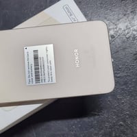 موبايل نوع هونر X7d ذاكرة 256  جديد هوة والكارتونة كامل  أي نقص ما بي ...