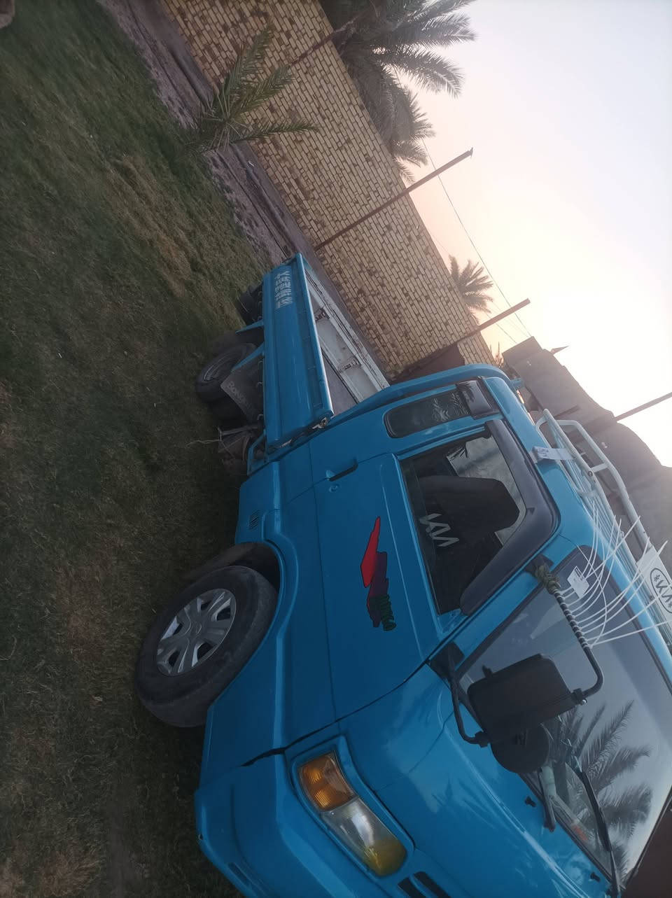 السلام عليكم كيا للبيع موديل 95 باسمي سعر 60 بها مجال شيء قليل ***********
