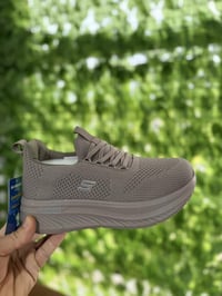 اخر قطع • مقاس ٤١ • ملابس