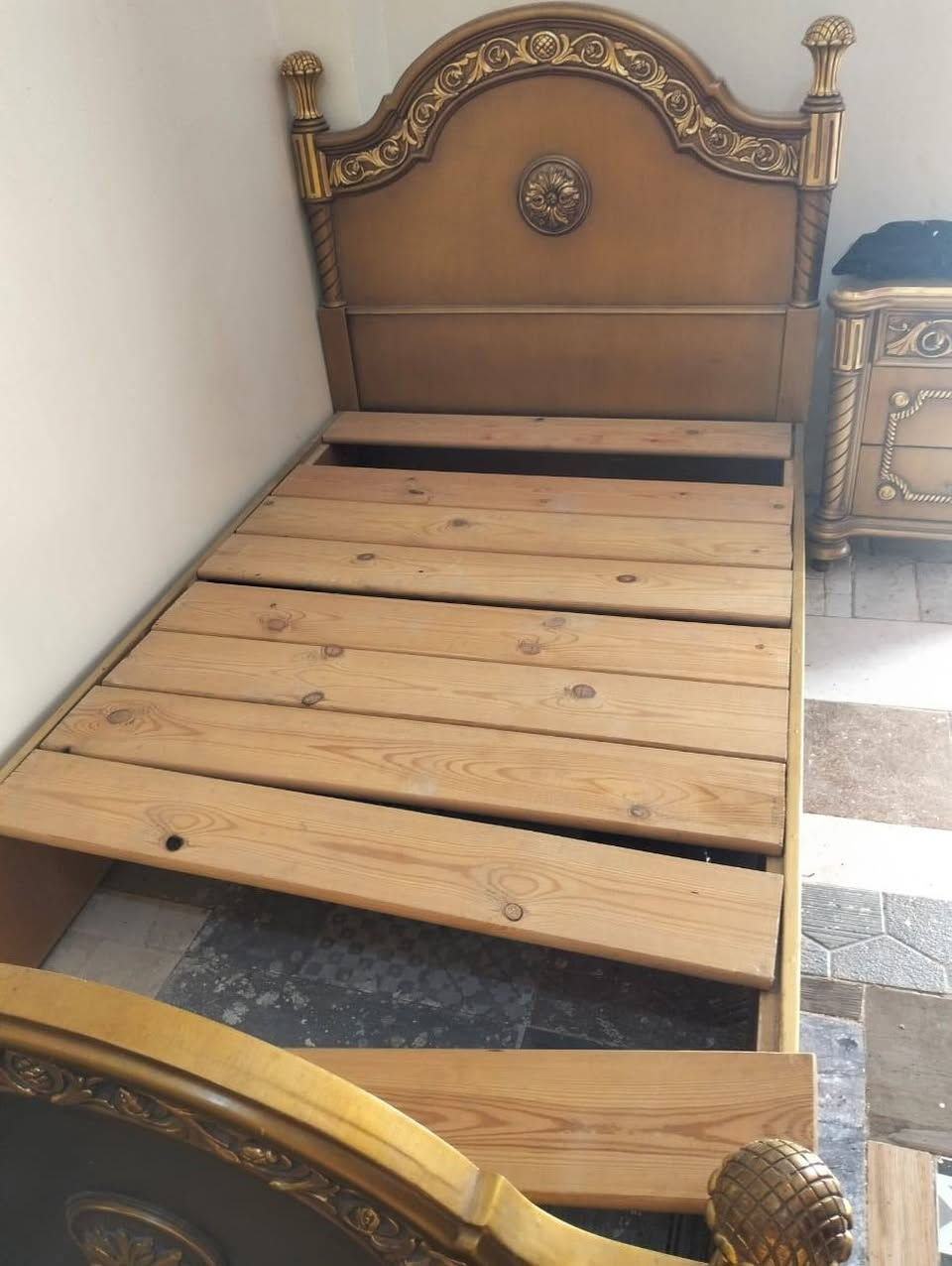 للبيع غرفه نوم شبابي بسعر ممتاز 🤎🤎
خشب زان بحاله ممتازه 
مكونه من 
2سرير مقاس120وتسريحه وكمود ودولاب وبلتكانه ستاره
المطلوب 🤔
الجيزه


**إذا كنت صاحب هذا الإعلان وتريد حذفه لأي سبب، رجاءا أرسل رسالة إلى الدعم الفني**