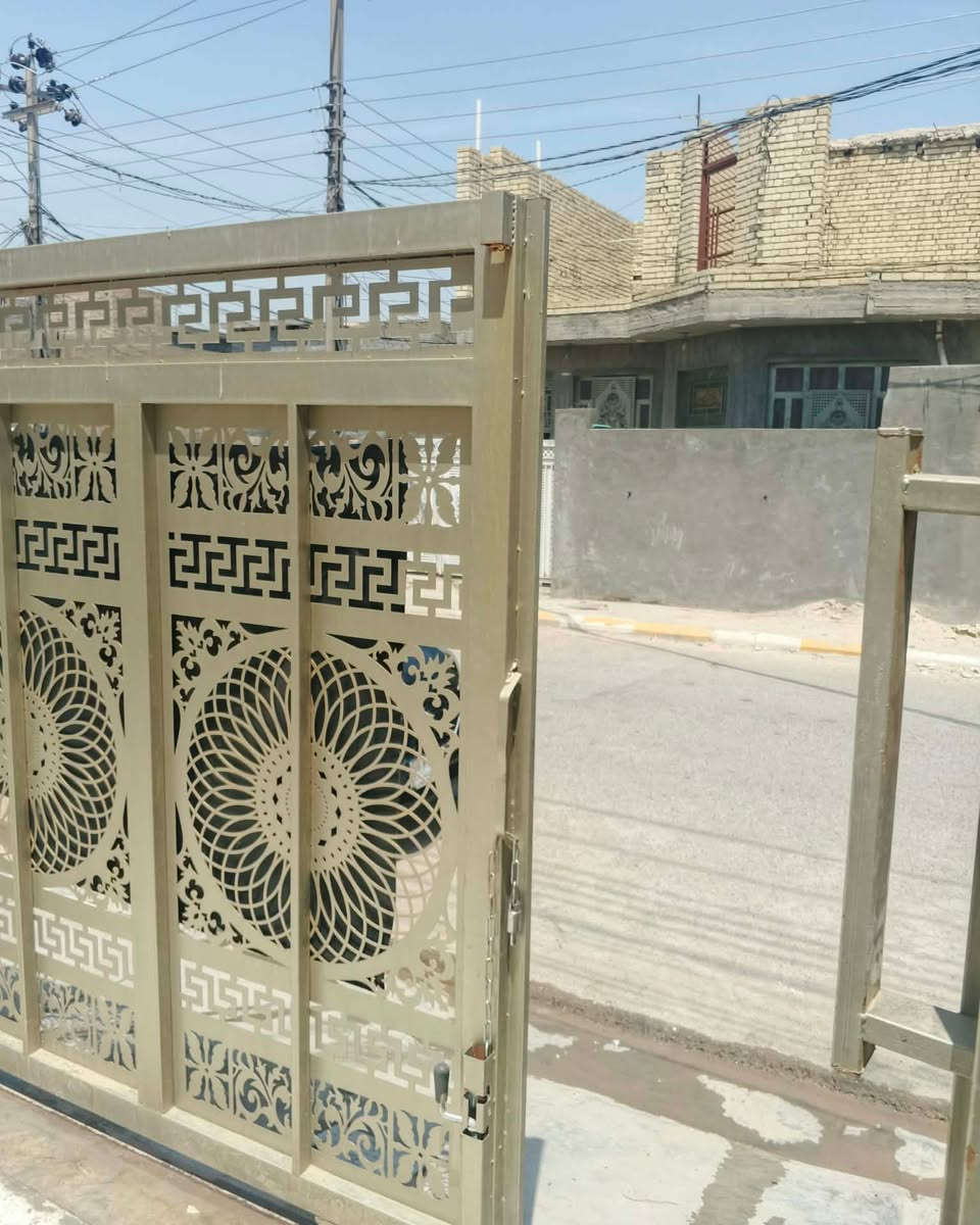 للبيع :
بالفلوجه /الشهداء بشارع جامع المرسلين شارع 12m بيت 170m طابق واحد غرفتين نوم وصاله واستقبال وحديقه وكراج البيت بناء 2013 مرمم فول سعره 105مليون تفاوض بسيط والبيت فارغ وجاهز للسكن / مكتب المانع للعقار مقابل كراج بغداد للنقل الموحد ***********//***********
