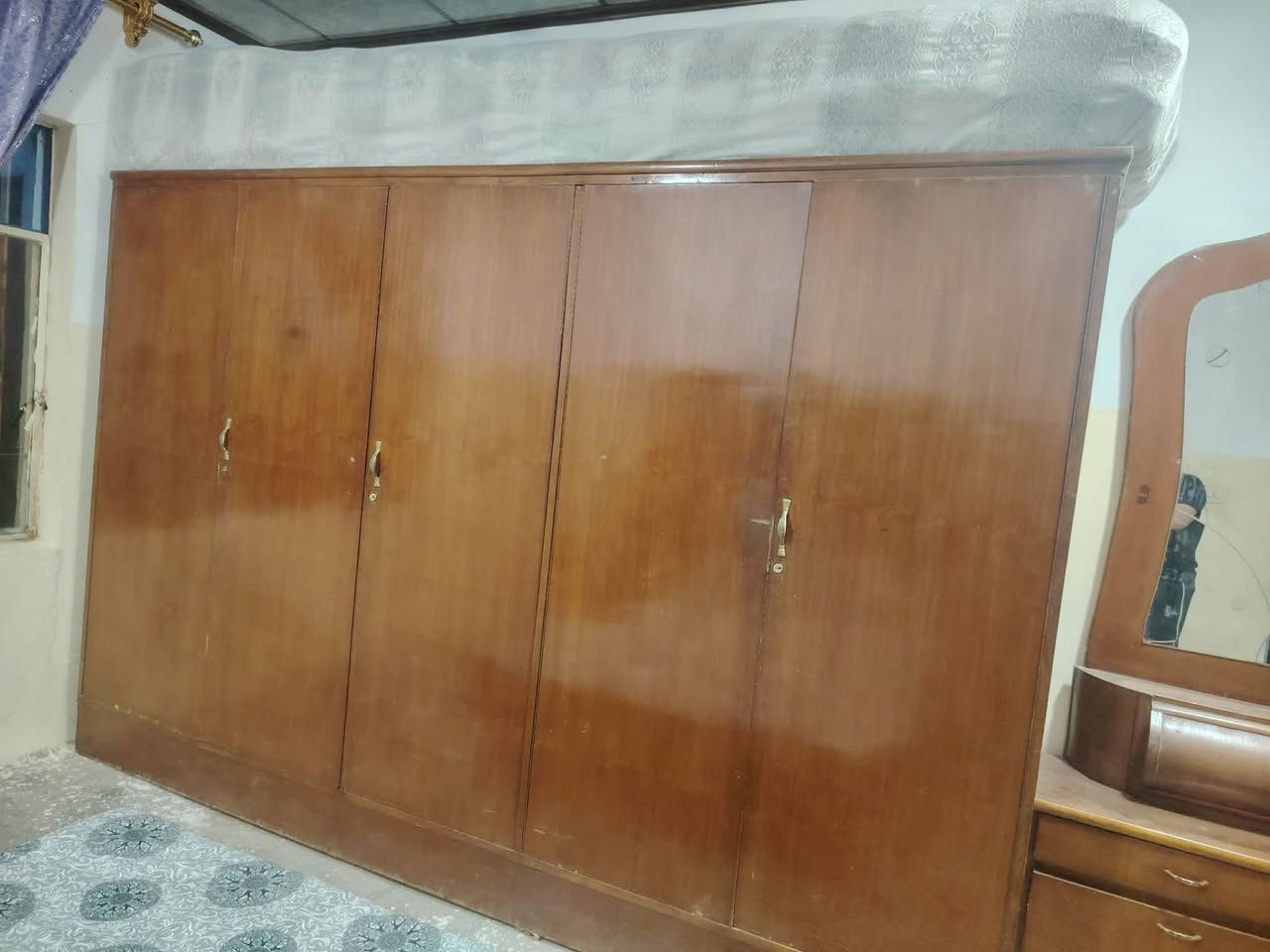 خشاب مستعمل للبيع السعر 350 

المكان العباس للتواصل***********
