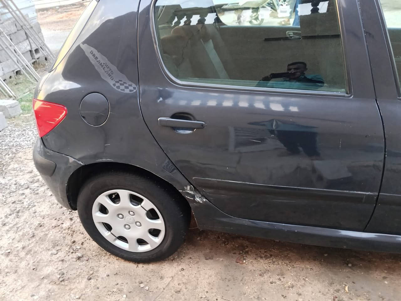 السلام عليكم  مكلف بلنشر 
للبيع
 بيجو 2006هاجباك 307  كير مكينه تبريد تخم تاير صدر كله كفاله كير أوتوماتيك عنواني بغداد قرب مخابز باب الاغا السعر50 وبي مجال 
رقمي ***********
