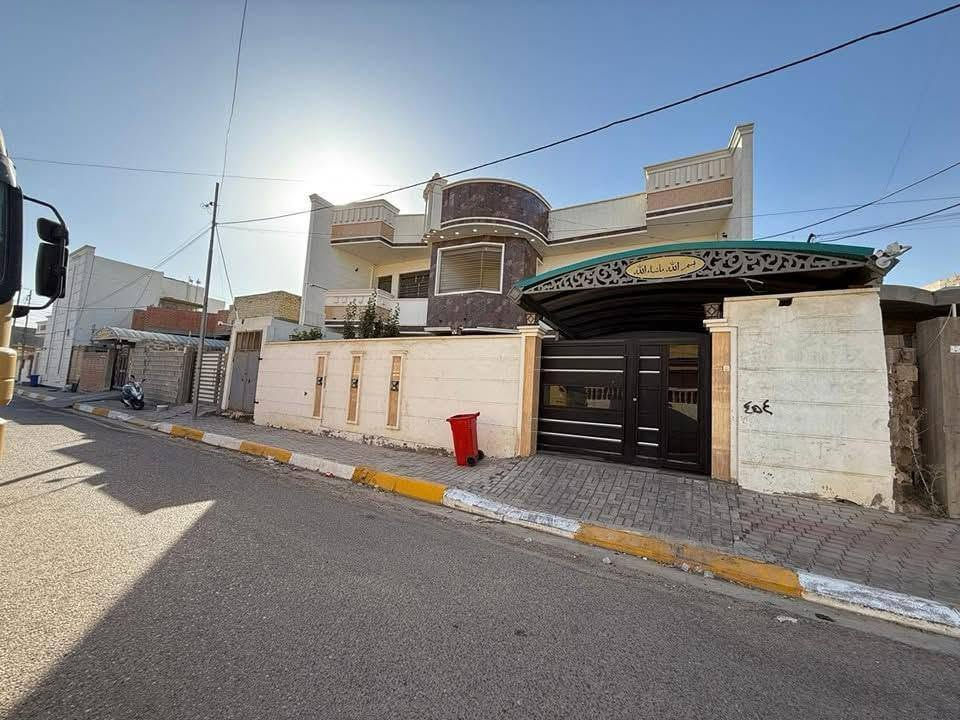السلام عليكم بيت طابقين للبيع

الرمادي الجمعيه قرب جامع اولي العزم مرقم بلديه مفوض للطابو
المساحة ٣٦١ متر
شارع ٨ متر
السعر ٥٠٠ مليون قابل للتفاوض 

كلدور استقبال  وصالتين  وغرف نوم ٢ ومطبخ حار بارد وحمام داخلية وخارجية الطابق الثاني ٣ غرف نوم وصاله وحمام 

للمزيد من التفاصيل
 يمكنكم زيارة مكتبنا مكتب العين العقار ع شارع 40 مدخل الصوفيه الثانية 
او الاتصال على الارقام التاليه 
***********
***********
***********
@إشارة
