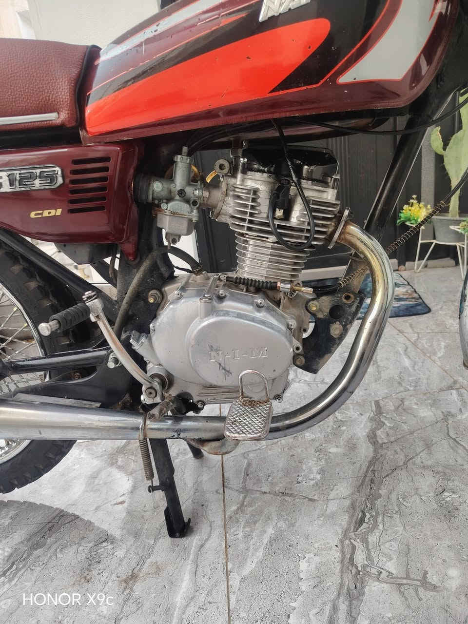 سلام عليكم دراجه للبيع موديل 19 فقط قبق مابدل مال 16 سعر 325 كهربائيات شغاله اي عيب مابي لا صرفت ولا بخار مكينه اخرس مكاني كركوك حي النداء رقم الهاتف ***********
