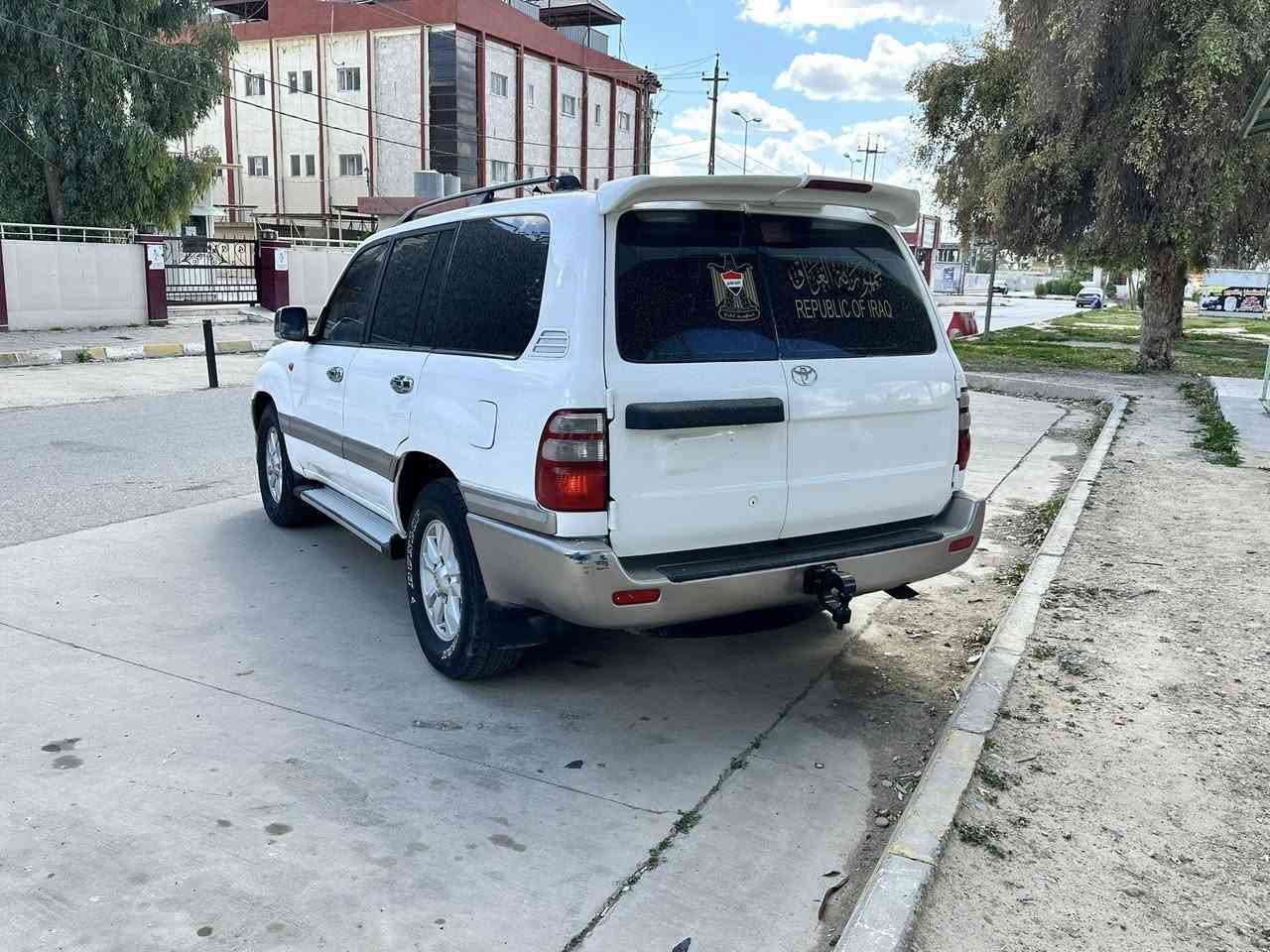 السلام عليكم
للبيع فقط ماراوس 

لاندكروز مزاد وزاره الداخليه بدون رقم يعني ممرقمه بعدها رقم عالدوله بيها كتاب ووكاله اصولية لاماشي معاملة ولا واصل مرور مزاد ديالى….

 موديل 2004  محرك 4500 بلاد وكير اوتماتيك 

معمرة تعمير كامل شوفه عينك شغل بلاد وغراض اصليه بحيث جام واتماتيك وسنتر لوك وشاشه تسلا وشغل متعوب علي

مصبوغة عام اكو مكانين بيها معجون بدون حادث وبدون دواخل وشواصي علمود الصبغ سياره باقي بيها نواعم مثل الصدر شويه يرادله ترتيب

مكان السياره كركوك 

سعرها 95 ووالله العظيم وحق شهر رمضان عليه واصله فوك ال125 لكن محتاج اريد ابيعها 

تعجبك اخليك على راسي متعجبك صل على محمد وال محمد 

كلام زايد ماله داعي ميحتاج فلوسك يمك وحلالي يمي واكو حتى ب70 ….تحياتي

***********
