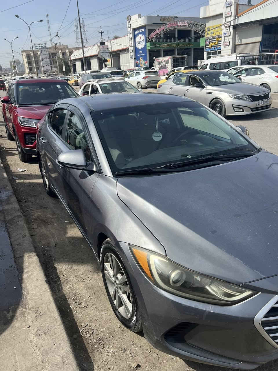 موديل 2018 سياره مكاني بغداد. 
سياره مجفته قبل اسبوع سياره جهازه من كلشي 
سنور موجود بل منشور تحويل ثاني السعر ١١٥ 
***********
