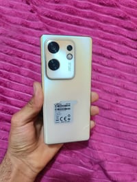 انفنكس زيرو 30 • ٢٥٦/١٦ • شاشه منحنيه