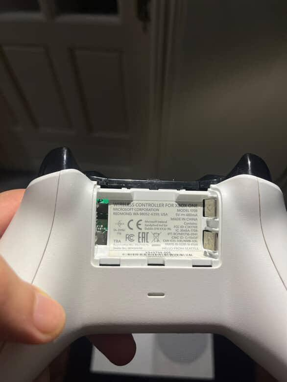 Xbox one s 1T
سعر 32
كلش يمشي شعل العب
توصيل للعاصمة برك
لي مهتم يجي بريفي


**إذا كنت صاحب هذا الإعلان وتريد حذفه لأي سبب، رجاءا أرسل رسالة إلى الدعم الفني**