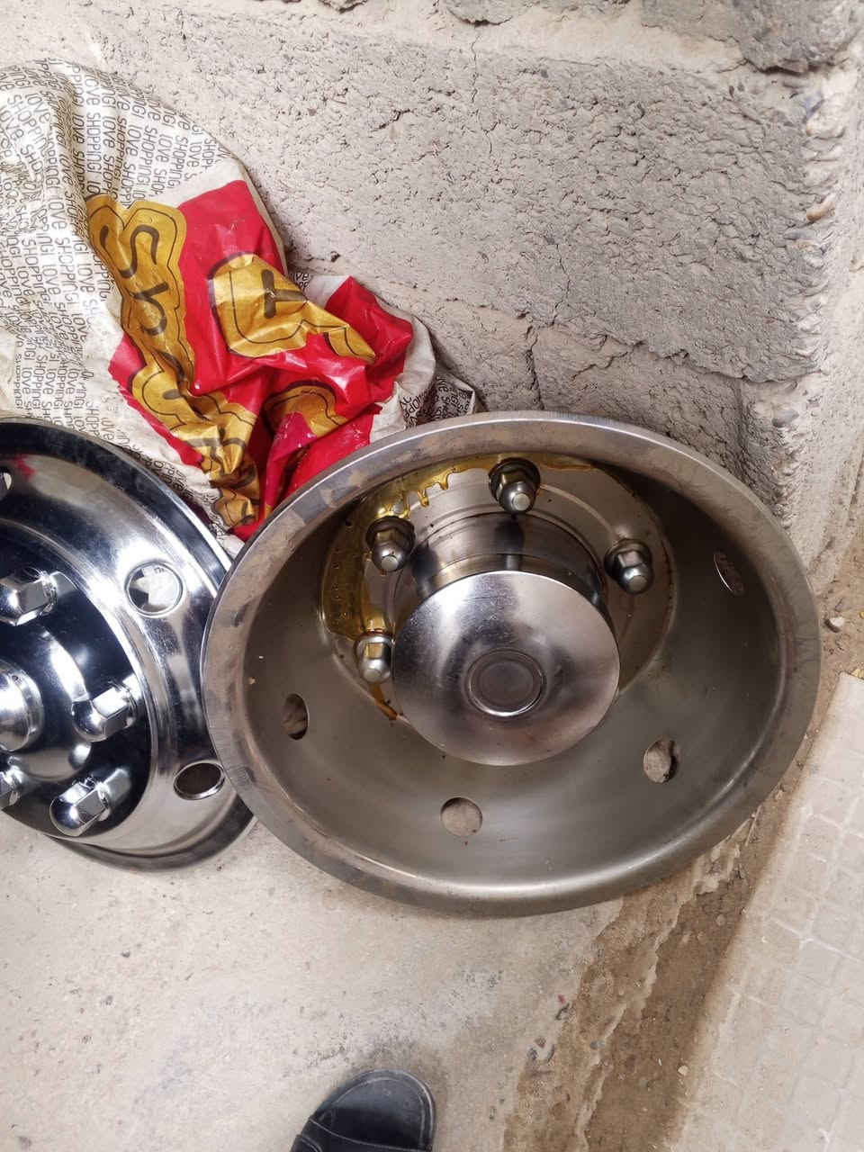 سلام عليكم تخم كبات مارسدس اتيكو جد ما مشتودات *********** السعر 150
