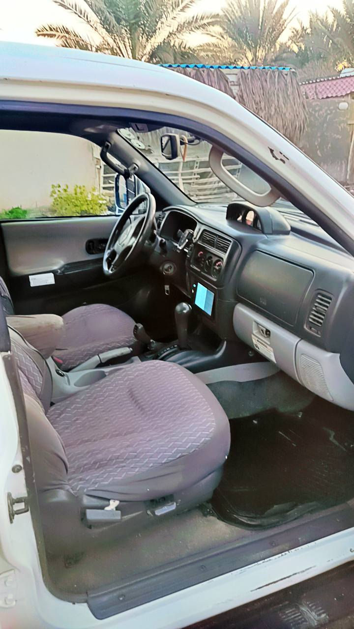 مسيوبوشي  مونتيره 2003
فور ويل شغال

كامره خلفيه

 صدر جديد خلفي امامي

منضومه غاز حكوميه 60 لتر اصلها 8 سلندر 

تخم تاير جديد 

بدون ضربه كشرها حلو 

بيها معجون بالقماره شويه واكعه عليها قمريه

75  وبيها مجال 

ترايك للبصره 
سنويه لل 2028

تحويل مباشر شرط التحويل المالك يمي 

***********

***********
