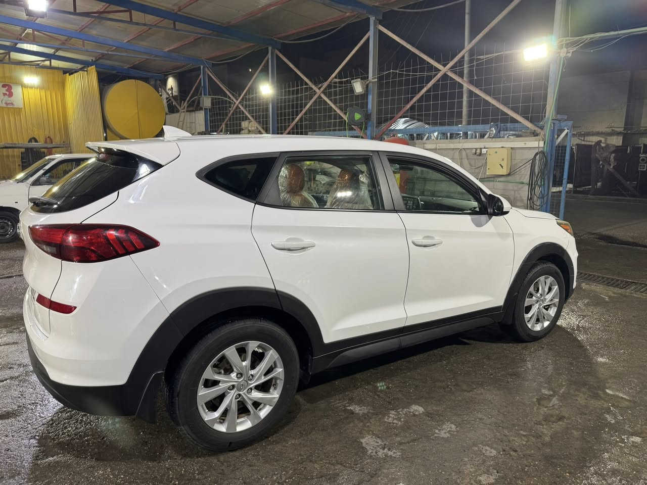 السلام عليكم توسان 21 البيع او امراوس جارجر او اوبامه حسب
السياره موصفات عاديه بيه جاملغ وبنيد امريكيه 
مكينه 2000
رقم كربلا بسمي 
***********
مكاني كربلاء
