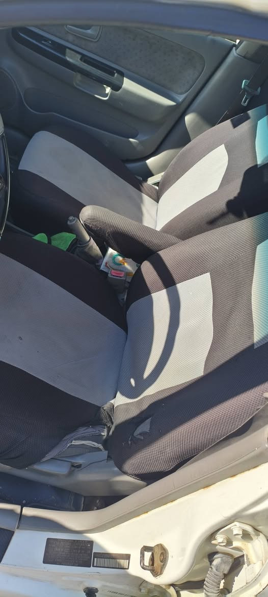 كيا ريو 2005 تبريد ثلج محرك وگير بلاديات ويل كب 15 تايرات جدد باتري جديد رقم الموبايل *********** سعرها 52 النجف, العراق
