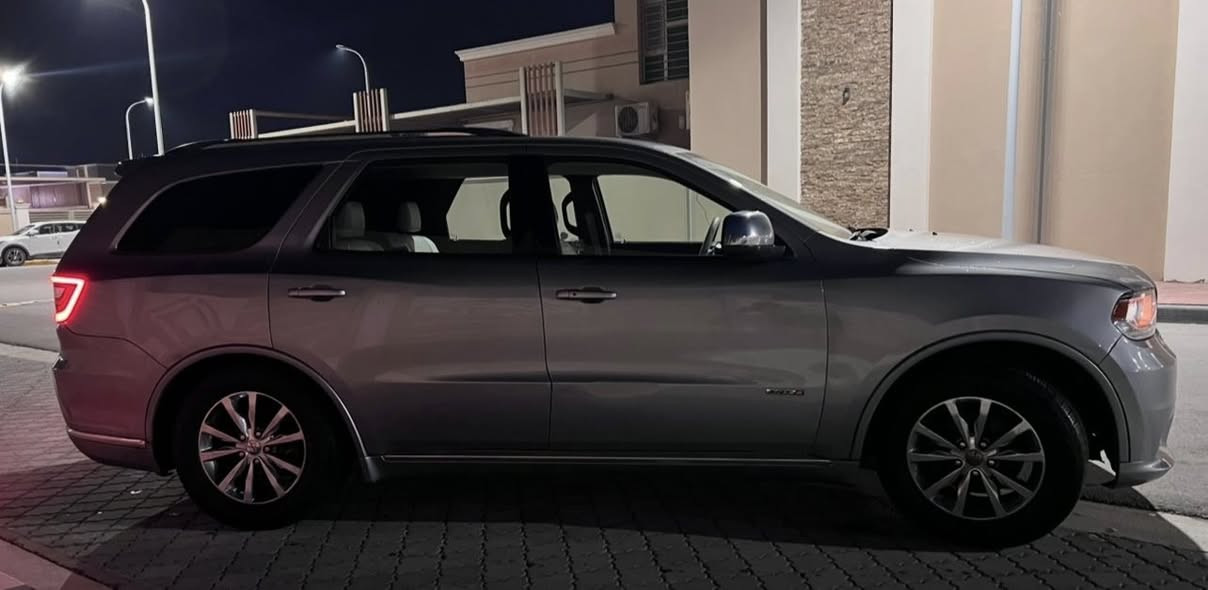 للبيع 
دورنكو 2014 رقم بغداد انكليزي بأسمي 
مكينه وگير جديدات قبل شهرين انشدن المكينه ٣٦٠٠ لادوانس ولا شي حط بانزين عادي وتوكل السياره تبديل جاملغ يمين اثر طخه وتبديل باب خلف الراكب فقط الباقي مكفول موجود فحص المندلاوي تخم تاير جديد ويل مكسيكي شاشه جبيره دواخل جلد ابيض السياره نضيفه جدا السياره محدثه الدعاميه الاماميه والايتات محدثه 21 السياره فور ويل ومشيول تريد ترجعه براحتك السياره ماناقصها شي 
السعر 205 وبيهه مجال كلش قليل مكانها البصرة 
***********
