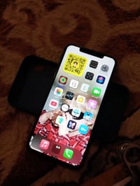 XS ماكس ٦٤ • بطاريه ٧٨% • فيس ايدي شغال