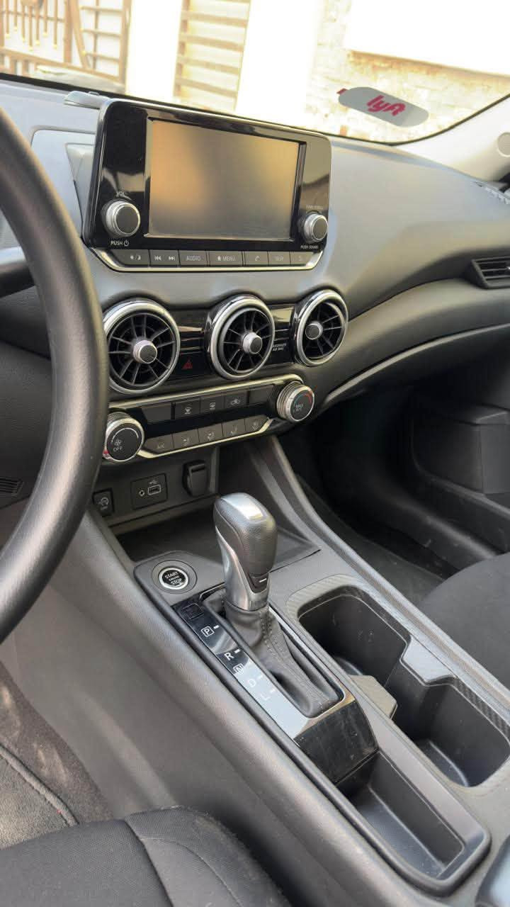 السلام عليكم
نيسان سنترا 2024 S XTRONIC CVT 2.0
ماشية 44000 ميل 
حادثها موضح كدامكم بالصور 
رقم الشاصي: 3N1AB8BV0RY288713
السيارة رقم فحص 
مكانها كربلاء
للبيع  بـ 130 او مراوس بـ كيا سيلتوس  24 او 25 فول مواصفات رقم بغداد او بابل اللون كون واحد من الالوان بالصور الاخيرة بدون حادث امامي

 للاستفسار تواصل متواجد واتساب او اتصال :
***********
