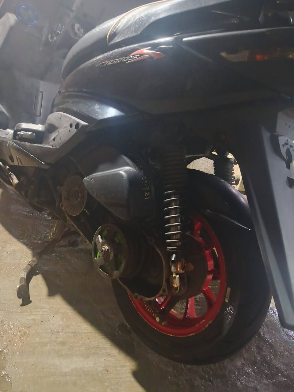 السلام عليكم
سكنس فحل نوزل خطين 
دراجه مزوده مكينه وخارج 
بوشه 59 تايوان 
كور رياضي ولفات كبار+روله رياضي 
صالنصه رياضي+ قبق فلاوين+كاسحه+وياله 
كلجات رياضي+ عقل رياضي RC + 
السعر.... مليون  .....
مكاني بغداد الشعب
***********
