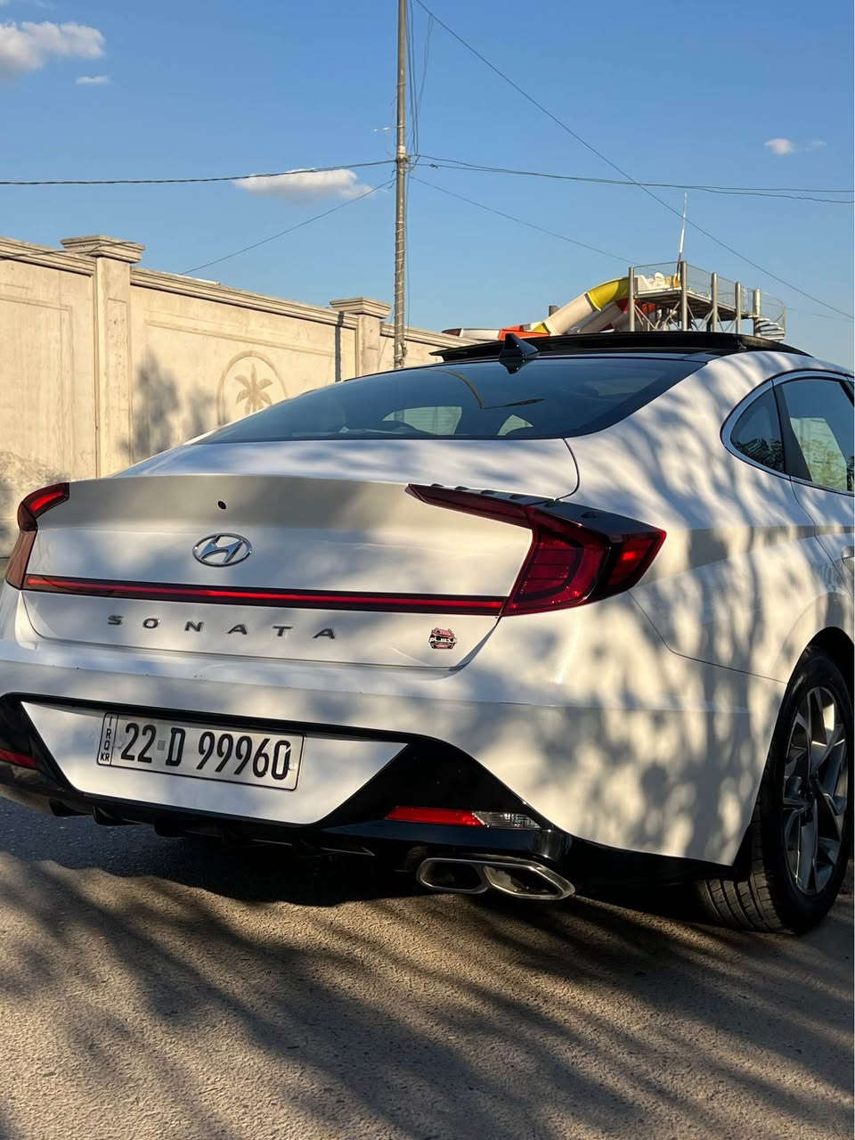 السلام عليكم
سوناتا 2023 للبيع 
فول مواصفات
محرك 2500 سمارت
ماشية 40 الف ميل تقريبا
سياره جديدة على ايدي 
حادثها بسيط / تبديل جاملغ السائق وصبغ ربع البنيد فقط 
مكانها بغداد / زيونه 
السعر 183 وبي مجال بسيط للشراي 
*********** بغداد, العراق
