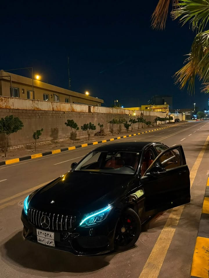 مارسيدس C300
موديل 2017
لون اسود 
محرك 4 سلندر 2000 تيربو 
لايت امامي زينون ليد 
لايت خلفي ليد 
سياره عليها كت AMG
نظام تحديد سرعه 
مري ميموري 
كشنات خزن كهرباء 
شاشه 
داخل احمر 
حساسات 
كامره خلفيه 
بصمه 
نظام بدء تشغيل
السياره مناقصهة شي 
كير ومكينه مكفولات 
 وارد امريكي وصور الحادث مرفقه بل منشور
السعر 195$وبيهة مجال حك الجيه 
مكاني المنصور 
***********
