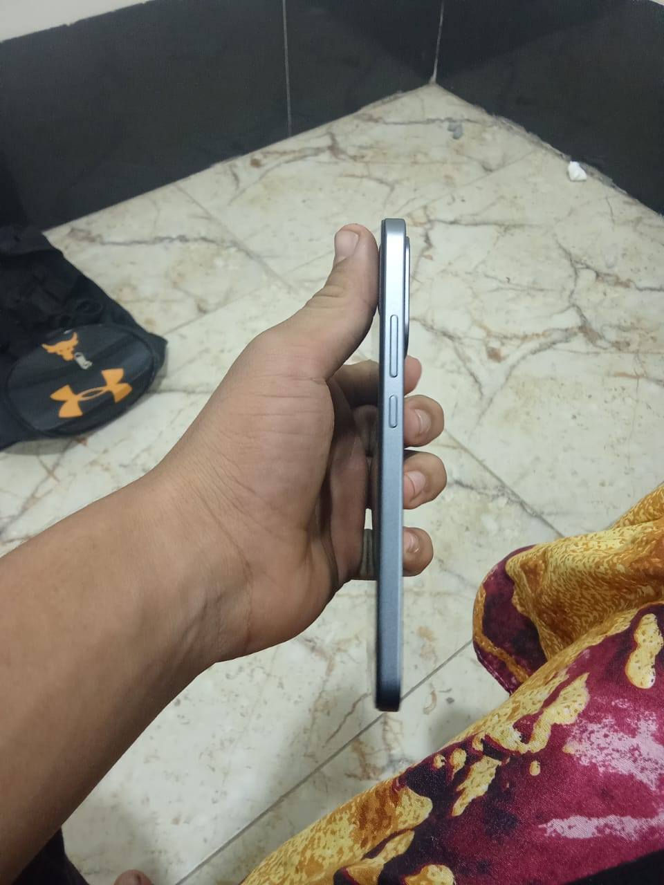 سلام عليكم للبيع ريلمي 15Tذكر 256عشويه8+8 بطاريه5600ملي ابير الجهاز ضد الكسر أو ضد المي الجهاز جديد زلغ مابيه مكفوال البرحه ماخذه دقه معالج سعر370او بي مجال حك الجيه مكان بغداد الدوره ***********
