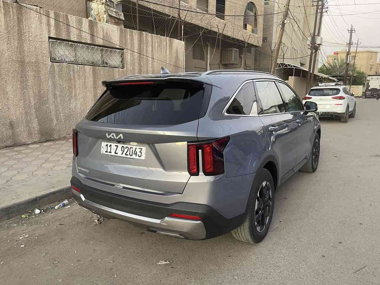 كيا سورنتو  موديل ٢٠٢٤ ماشيه ٢٠ الف حادثة موجود بالمنشور صبغ ٣ قطع جاهزه مرقمه بغداد باسمي فوول مواصفات عدا بنوراما مكانه بغداد الكراده للاتصال / ***********/ سعره ٢٤٠$
