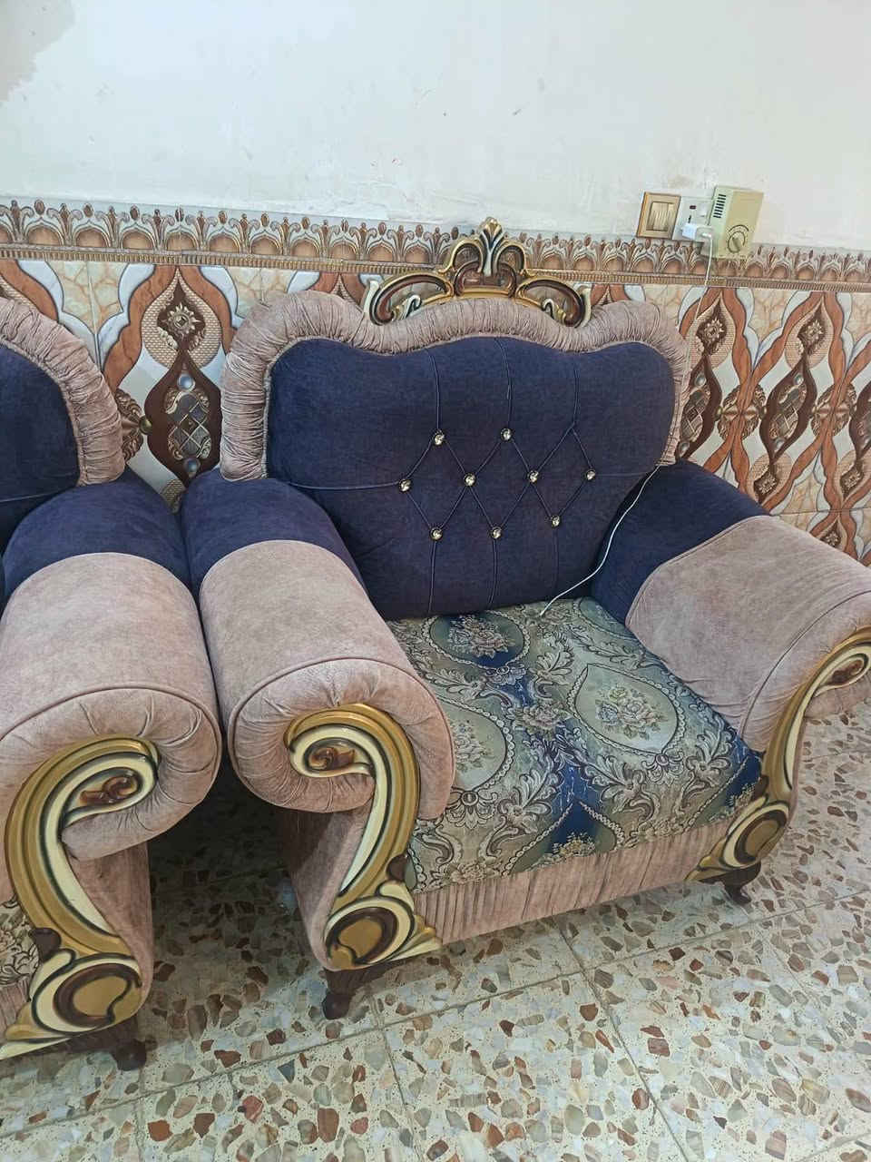 تخم للبيع العلوان بابل شارع الحسينية شارع 80 الاتصال على اللارقام الموجوده /0772571595ا/***********
