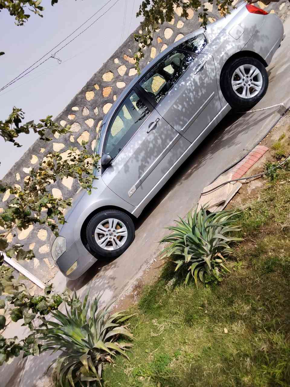 بسم لله الرحمن الرحيم 
السلام عليكم
 توكلنا على الله تعالى عندي رينو سافران مراوس اوبيع 85أنطي فرق كلشي بحقه موديل 2010 6v محرك كير مكفول تخم  تايرستوني شاده 5ول كب  بيها صبغ الچاملغ الخلفي ايمن والايسر امامي والباب الايمن الخلفي تبديل بدون صبغ يعني 3قطع بيها جراد اثر فابلون مبين حد الفابلون ضفيره كربائيات مكفول كلشي شغال تبريد تدفئه شغال تحكم ستيرن والمري شفط هيتر الكشنات شغال السياره جاهزه الحداديه 50% باقي السياره خير من الله رقم بابل انگليزي بسمي ستوني مسوي  مكاني حله موجودواتساب ***********
