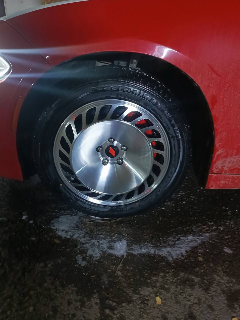 سلام عليكم من رخصت مدير لكروب ويل مكسيكي ويا تخم تايره صار سبوع من شتيته العنوان  بغداد مدينه الصدر الهاتف ***********
