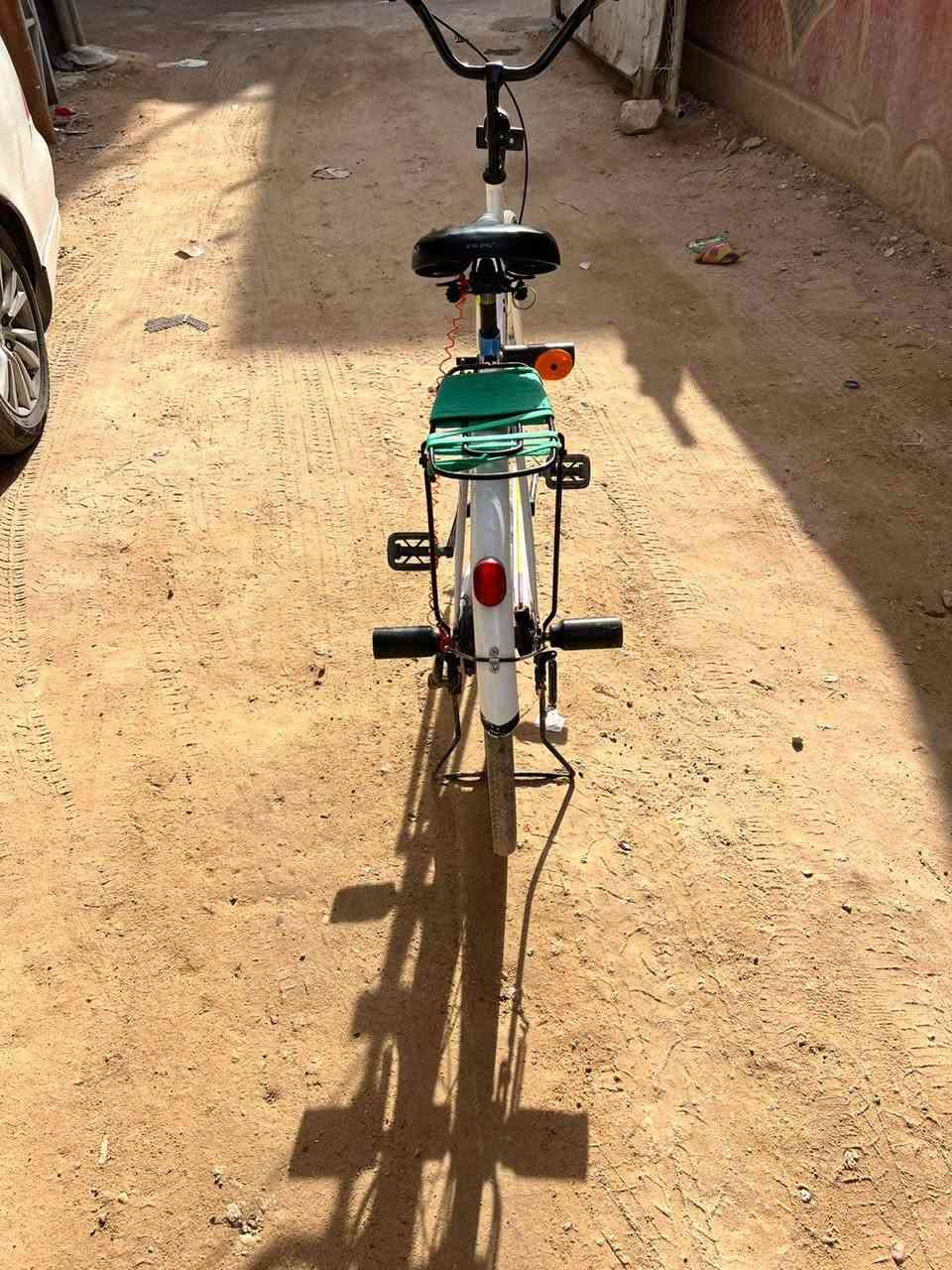 سلام عليكم بيسكل للبيع او مراوس سانتوس فقط 
شركه AN2
مديل 2020 رنك كدام مبدل  بس اما رنك وره مامبدل
بايسكل نضيف كلش نضافته 96%100
باله مو تجاري 
مداكره موجودات كلشي كامل بايسكل قبل سنه من زلته حاويه مجمبزه كفاله بس رنك كدام مبدل بعد كلشي مابي رنك وره ما مبدل 

حجم 26
سعر 120 وبي مجال لطيبن
رقم ***********
عنوان ابو خصيب محيله
