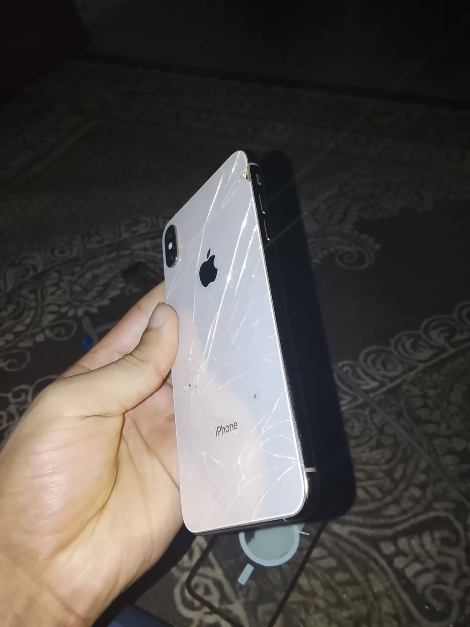 سلام عليكم اكس ماكس  معلك عل تفاحه فقط
ذاكرته 256.
جهاز مستبدل شاشه. بطاريه جدد قبل شهر  
فقط صارت بي هاي الحاله بقه معلك 
الشراي يتفضل خاص سعر جهاز 85الف
رقمي واتساب شريحه 
***********
مكاني حيانيه

