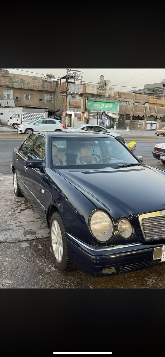 السلام عليكم مارسد مديل 95 مكينة
خراطيم عدلة كير اربع نمر 

بيها حادث امامي وجنطة شاصي معدل 

يرادلها ترتيب

***********
