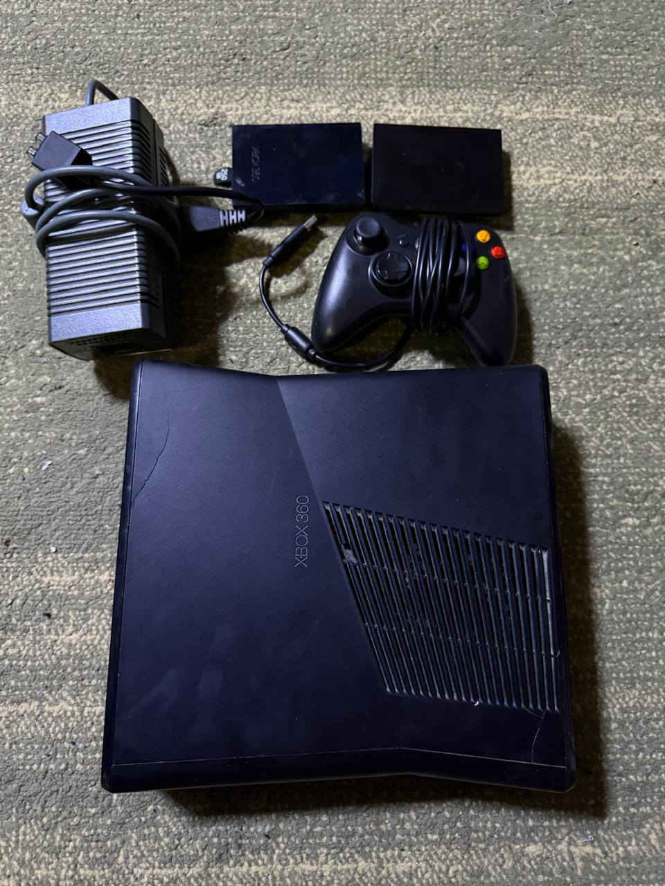 إكس بوكس 360 كامل ملحقات يجي ويا هاردين بيهن ألعاب سعر 120 بي مجال


**إذا كنت صاحب هذا الإعلان وتريد حذفه لأي سبب، رجاءا أرسل رسالة إلى الدعم الفني**