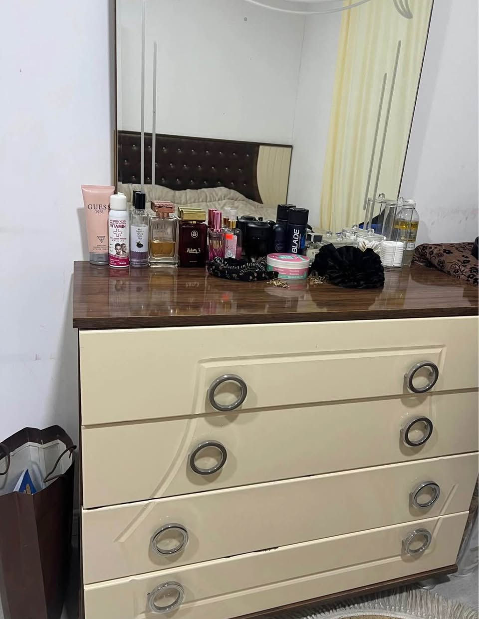 تاقم نوستن ٢ نەفەری بۆ فرۆشتن دۆشەکی لەگەڵ نیە لە سلێمانیم مشتەری نامە بنێرە نرخی ١٦٠ هەزار گەیاندنم نیە السليمانية, العراق


**إذا كنت صاحب هذا الإعلان وتريد حذفه لأي سبب، رجاءا أرسل رسالة إلى الدعم الفني**