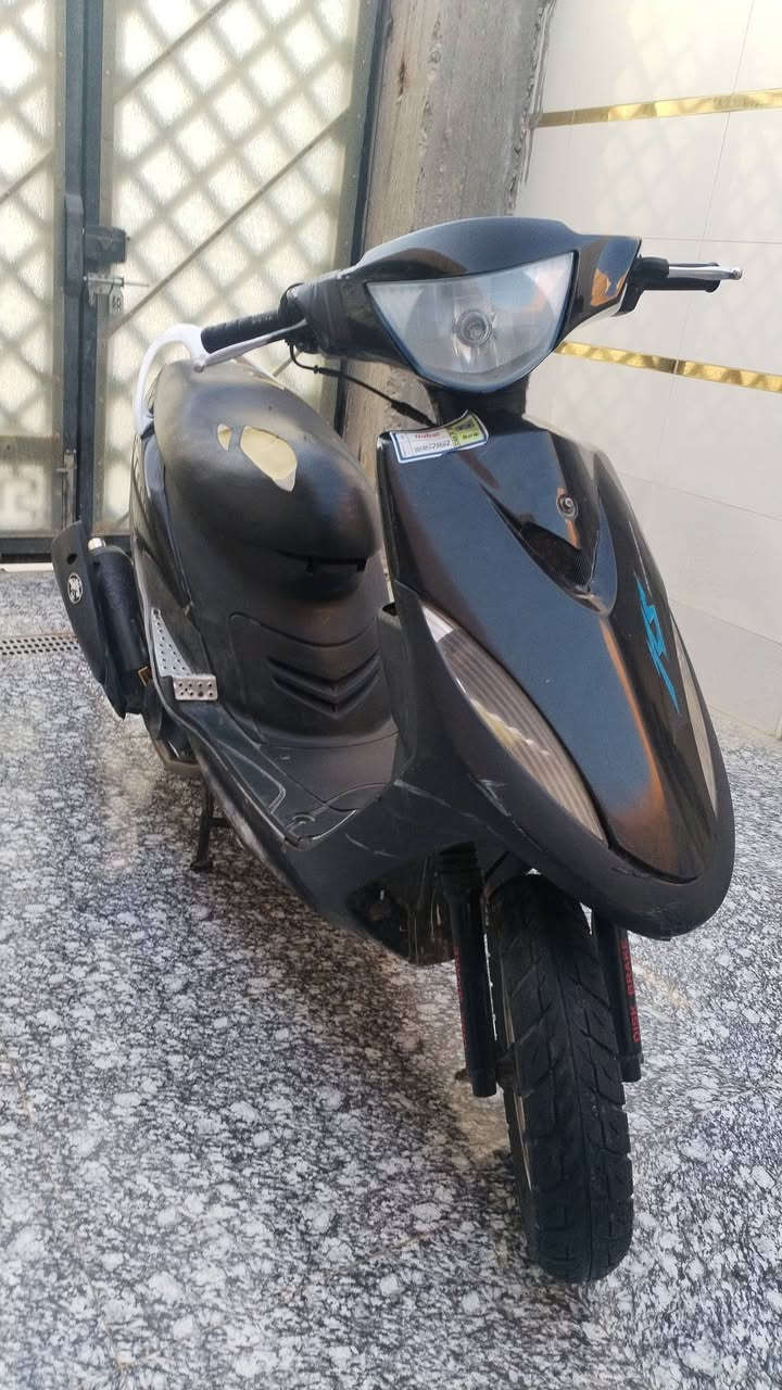 ماكس عدلة بوشة 55 صالنصة رياضي FM + قطرة دهن رياضي دراجة خير من الله شلعه معدل بريك امامي وبريك خلفي شغال كهربائيات كلها شغالة سكن لايت بك لايت اشاير كلها شغالة العنوان ناصرية مركز السعر(500) وبيها مجال الرقم:*********** متواجد واتساب
