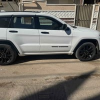من رخصه اخوي صاحب لكروب تخم تاير مستخدم للبيع سعره 150 الف  عنوان بغدا...