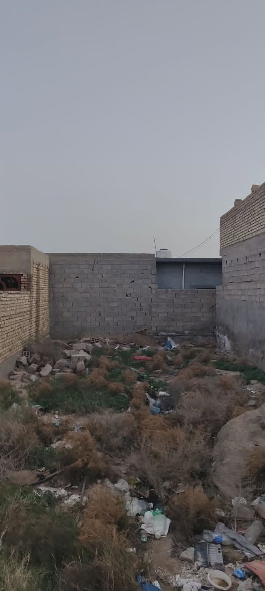 قطعة ارض لبيع في الابيضاء بمساحة 135 متر 
تبعد عن لسده ب400 متر 
الاستفسار *********** غير متواجد في الفيس
