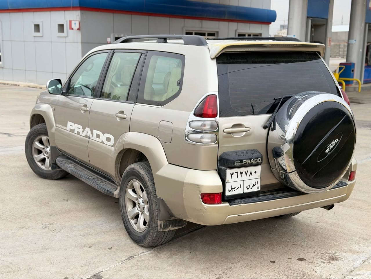 تويتا  برادو   موديل 2005 
محرك V6 سلندر مرغوب 
سيارة  مكفولة  كفالة  عامة  كلشي مابي سبوغ  بارد كلشي مابي 
كير محرك اكسل كل ابشرط
ماشي 300 الف   حقيقي 
سيارة  فول  فول  ماسفات 
كوشن هيتر كوشن جلد 
سعر 147 مةجال 
عنوان  اربيل  
***********
***********
سةنةوي جدبد بسمي كركوك, العراق
