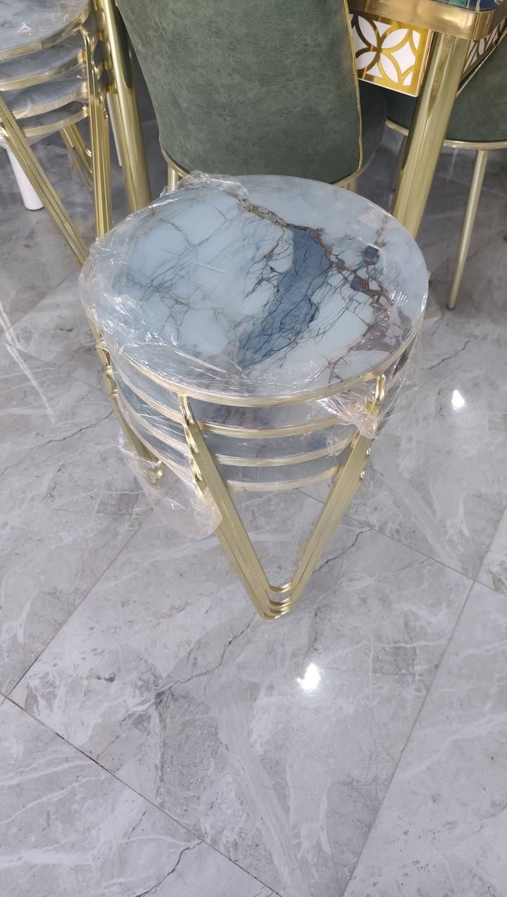 أضفي لمسة جمال وأناقة لمنزلكِ مع طاولاتنا الخشبية والزجاجية الفاخرة! تصاميم عصرية وجودة عالية تناسب كل الأذواق. خدمة توصيل متاحة لجميع محافظات العراق. للمزيد من المعلومات أو الطلب، يرجى التواصل معنا 💯💯
الموقع المسيب حي المعلمين قرب مفروشات الربيعي 🌸 
 للاستفسار ***********
