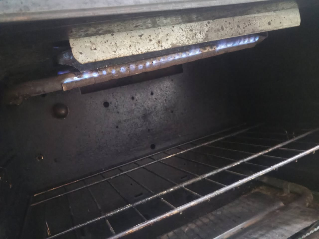 طباخ نظيف للبيع العنوان ابو غريب الشهداء 
السعر 250 وبي مجال


**إذا كنت صاحب هذا الإعلان وتريد حذفه لأي سبب، رجاءا أرسل رسالة إلى الدعم الفني**