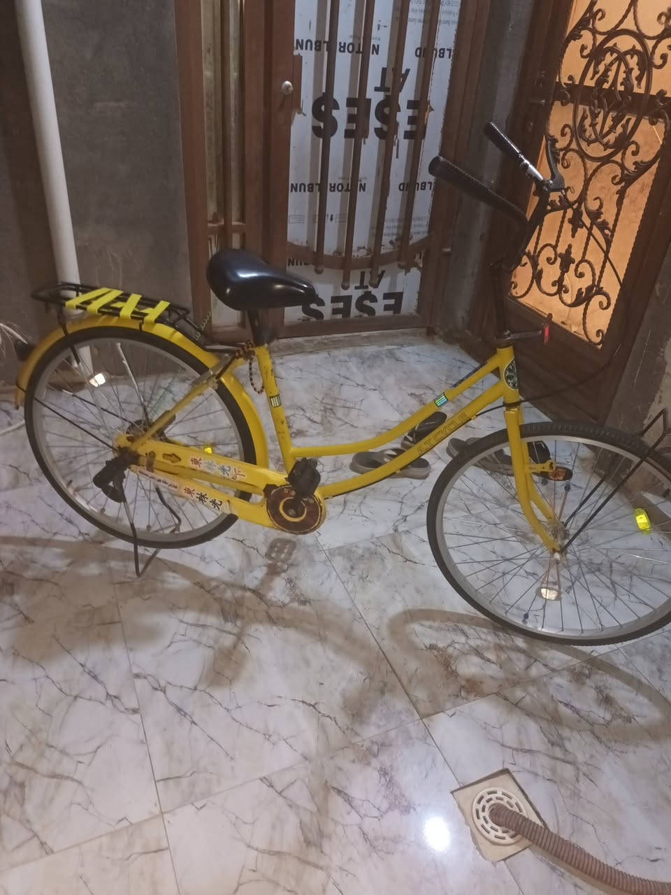 سلام عليكم بيسكل بناتي حجم ٢٦ الون ليموني بيسكل نضيف وحلو ومرتب بيسكل مابي اي نقوصات شعر خاص


**إذا كنت صاحب هذا الإعلان وتريد حذفه لأي سبب، رجاءا أرسل رسالة إلى الدعم الفني**